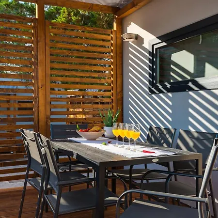 Resort Mobile 27 Vodice